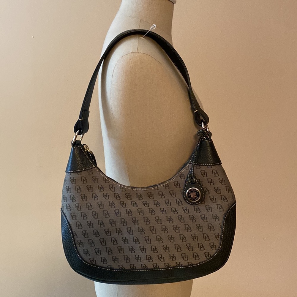 VINTAGE Dooney & Bourke Dark Brown & Tan Med. Hobo